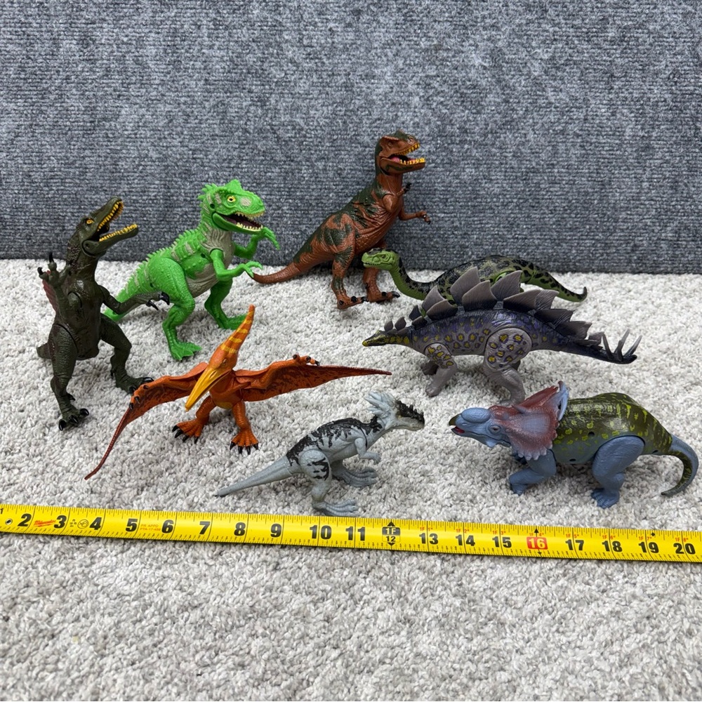 Toy Dinosaur figures‎ huge lot articulating limbs